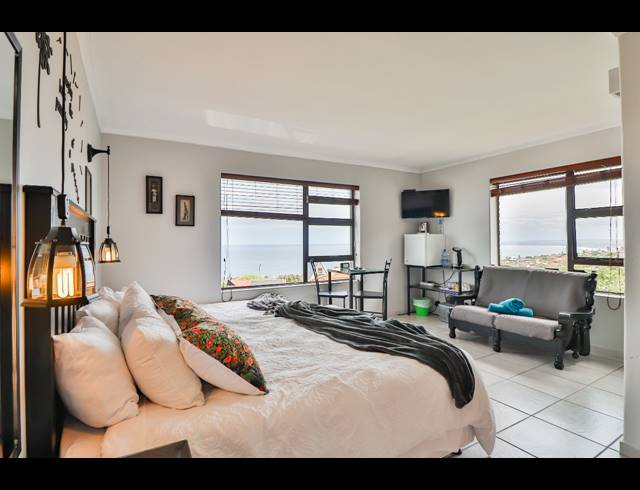 10 BEDROOM FREEHOLD FOR SALE IN DANA BAY